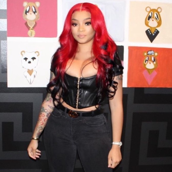 Black leather Corset - Picture 4 of 5